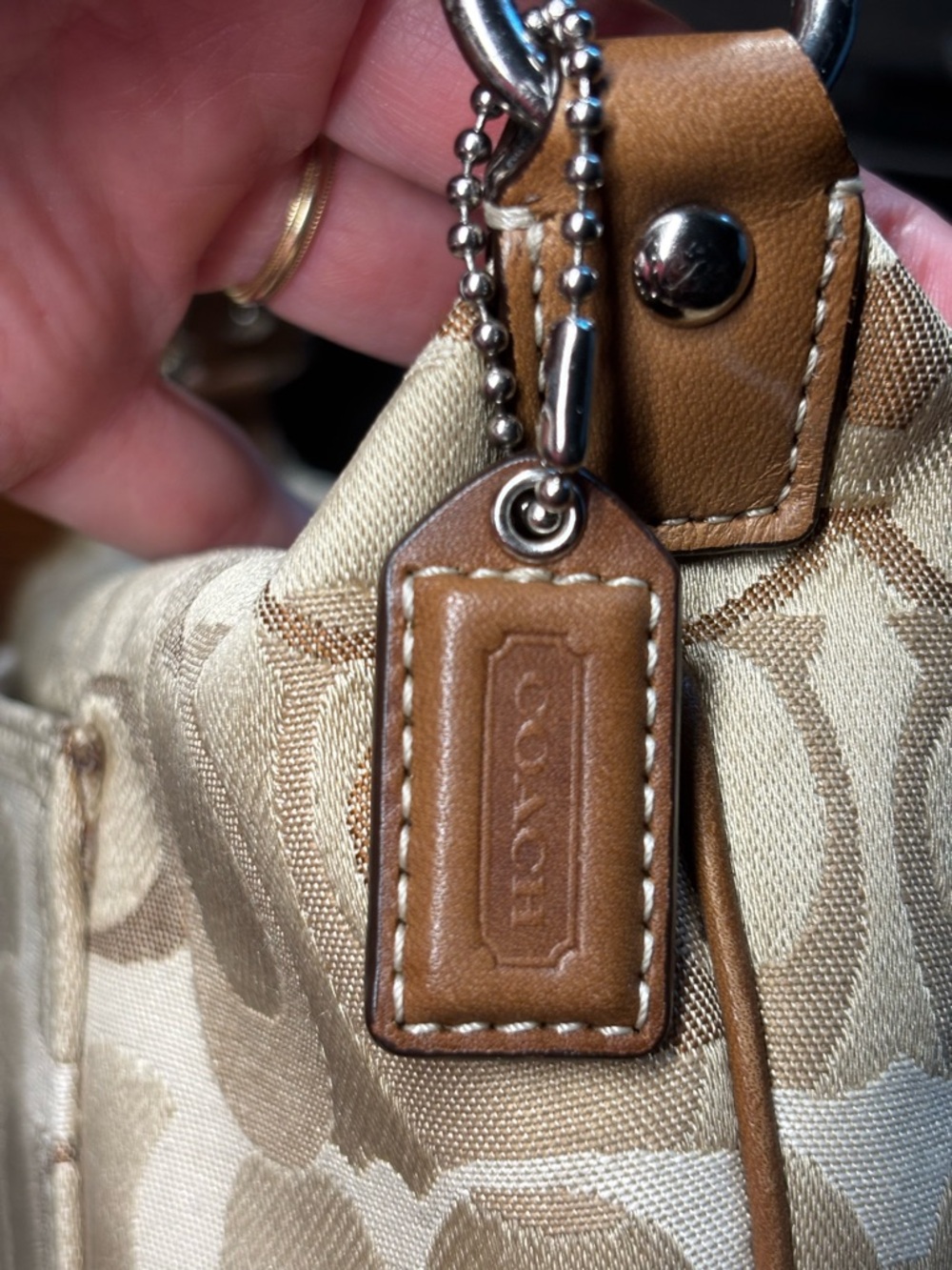 Coach Optic C  Chelsea Signature Small Beige Handbag - Picture 2 of 5